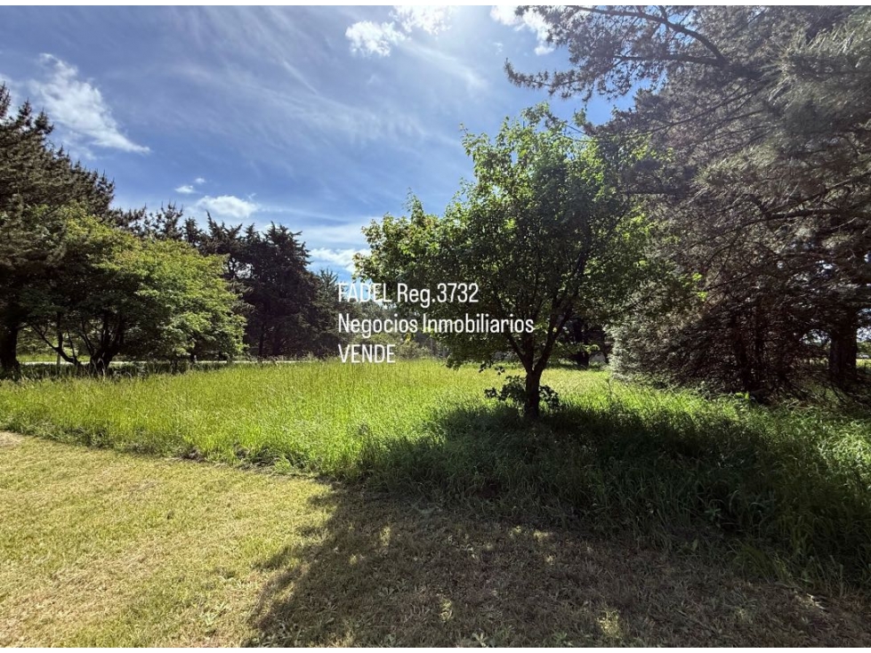 Barrio Cerrado: "Pinares de Santa Clara" Lote en Venta
