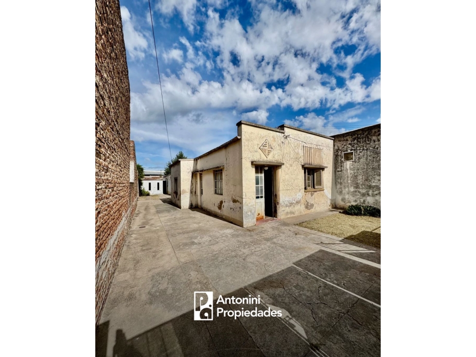 Barrio T. Tanque - 2 casitas p/reciclar ! - 2