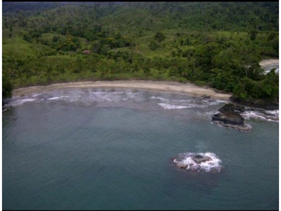 Beachfront Land in Colon Provincia — foto 4