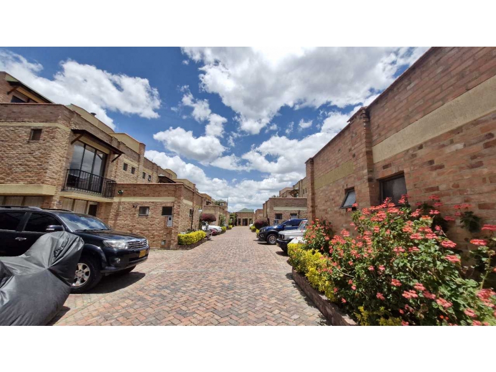 Bella casa en Chía para venta
