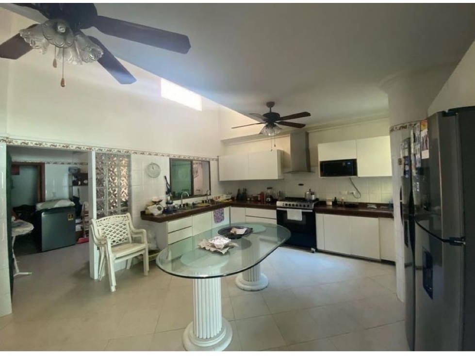 Bellisima Casa en Venta de 4 Habitaciones. Altos de Riomar — foto 3