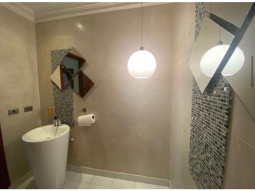 Bellisima Casa en Venta de 4 Habitaciones. Altos de Riomar — foto 4