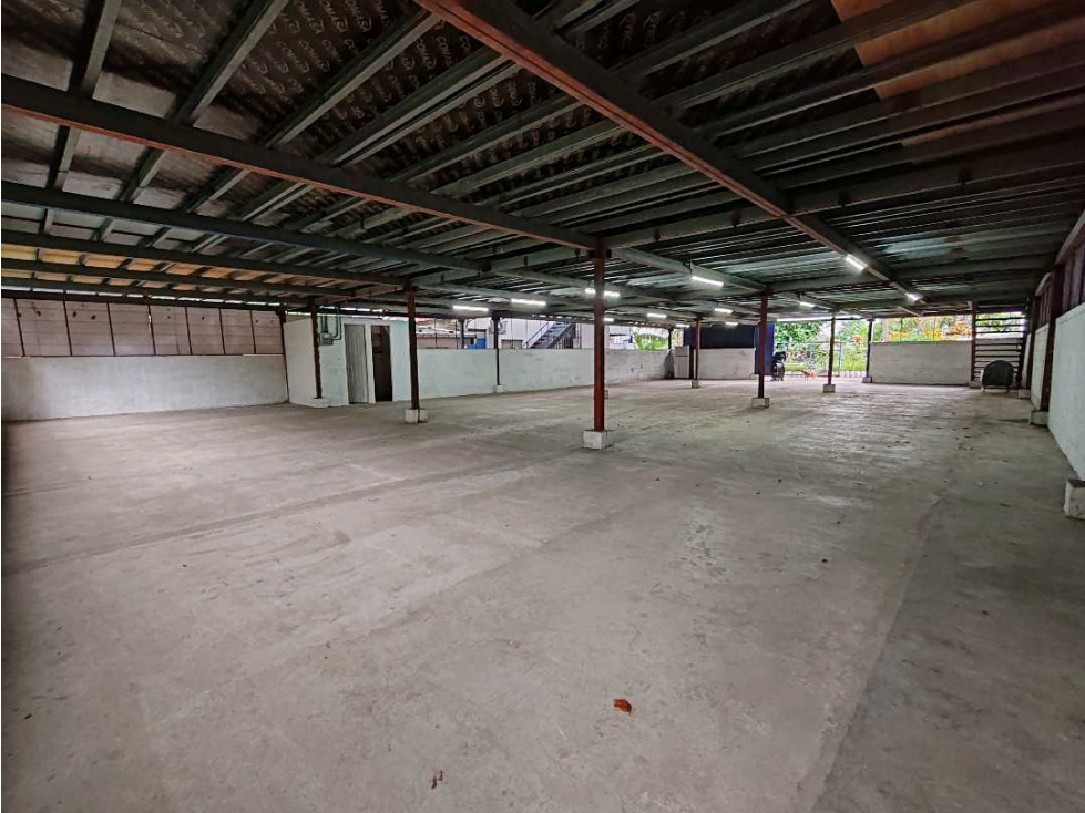 Bodega700 m2 Alquiler Pueblo Nuevo — foto 4