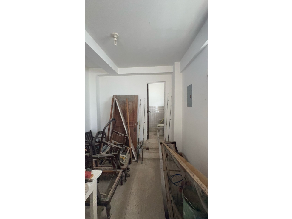 Bodega 30m2 Av 22 Diciembre Salinas - 4