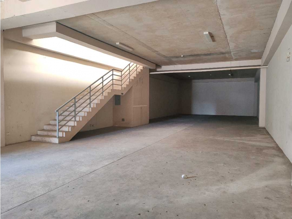 BODEGA 448 m2 - DON BOSCO
