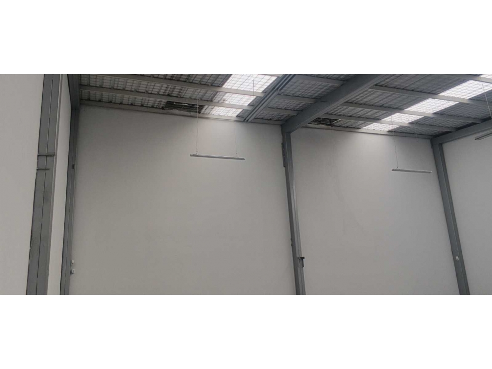 BODEGA ALCAZARES ARRIENDO 350 M2, 32 KVA — foto 4