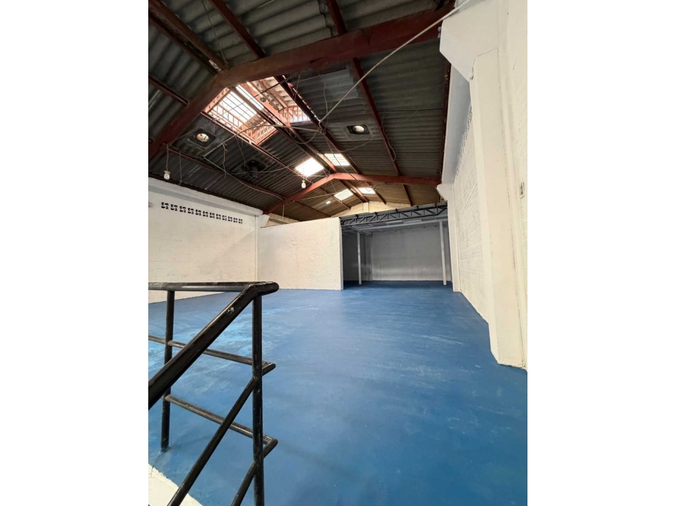 BODEGA ARRIENDO LAS FERIAS 640 M2 $22.000.000 + IVA — foto 4