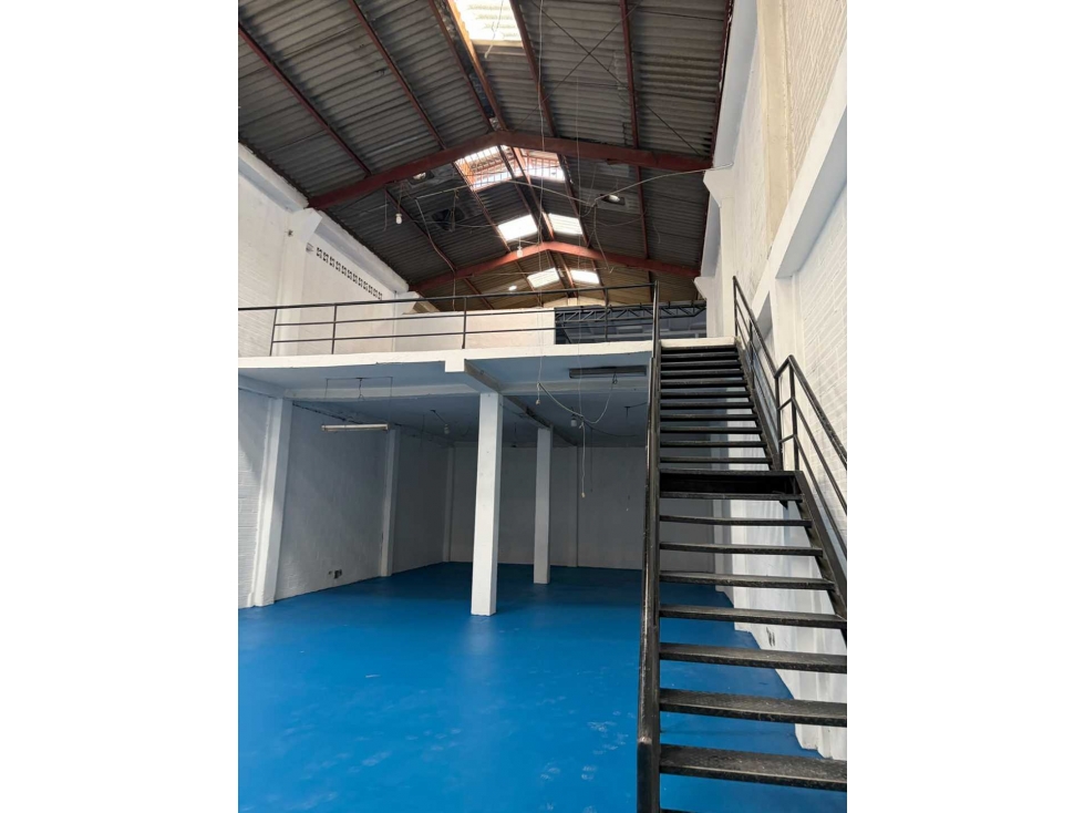BODEGA ARRIENDO LAS FERIAS 640 M2 $22.000.000 + IVA — foto 5