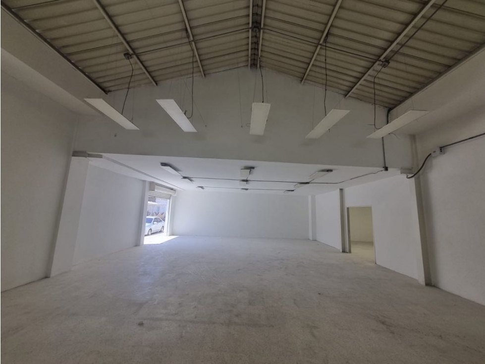 BODEGA COMERCIAL EN ARRIENDO USOS MULTIPLES| UBICACIÓN ESTRATÉGICA - 3