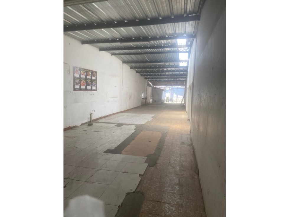 BODEGA COMERCIAL EN VENTA 135 m2, SECTOR SAN NICOLAS, Cali - 1