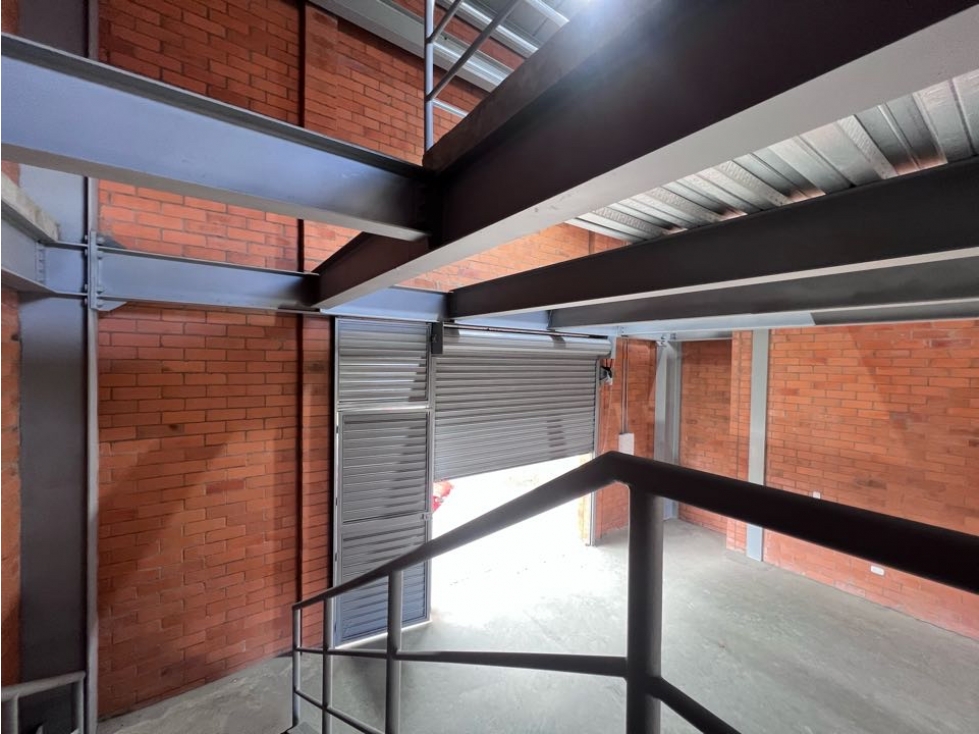 Bodega Complejo Industrial y Comercial Sector Mercar Armenia - 5
