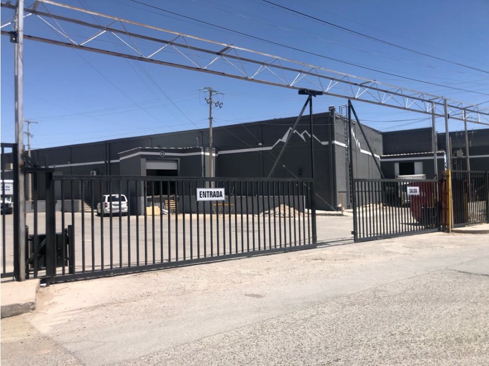 Bodega con andén propio - 2