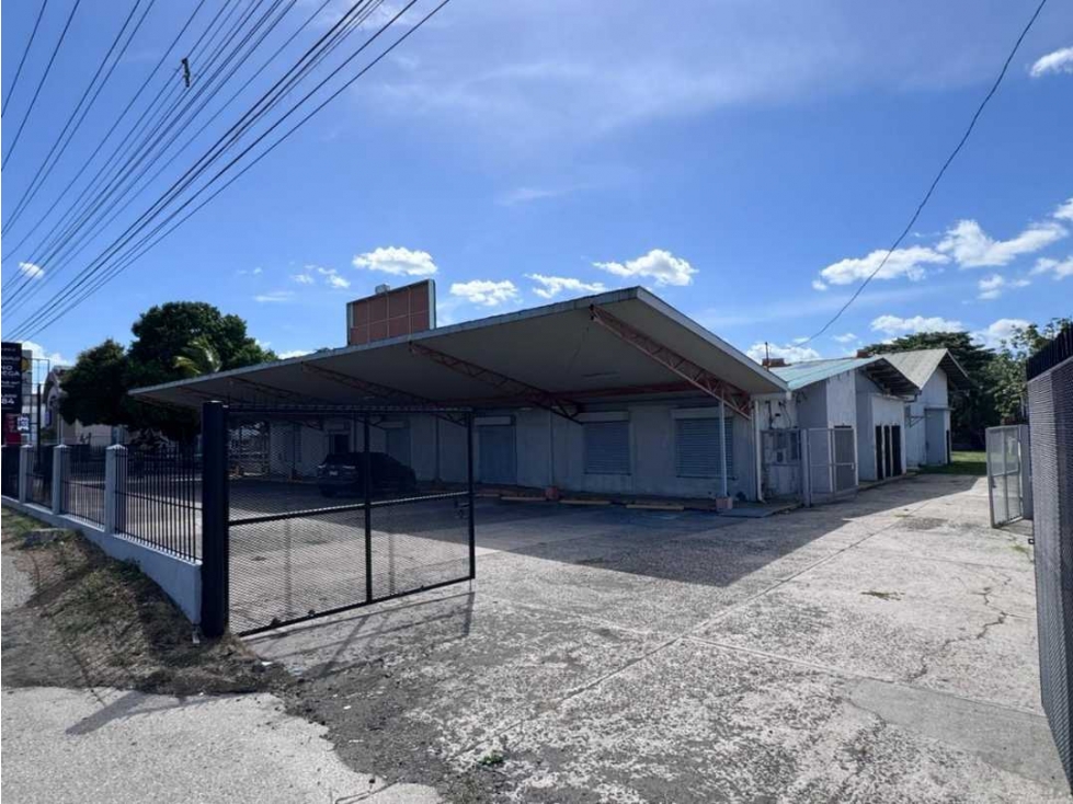 BODEGA CON TERRENO VENTA Y ALQUILER