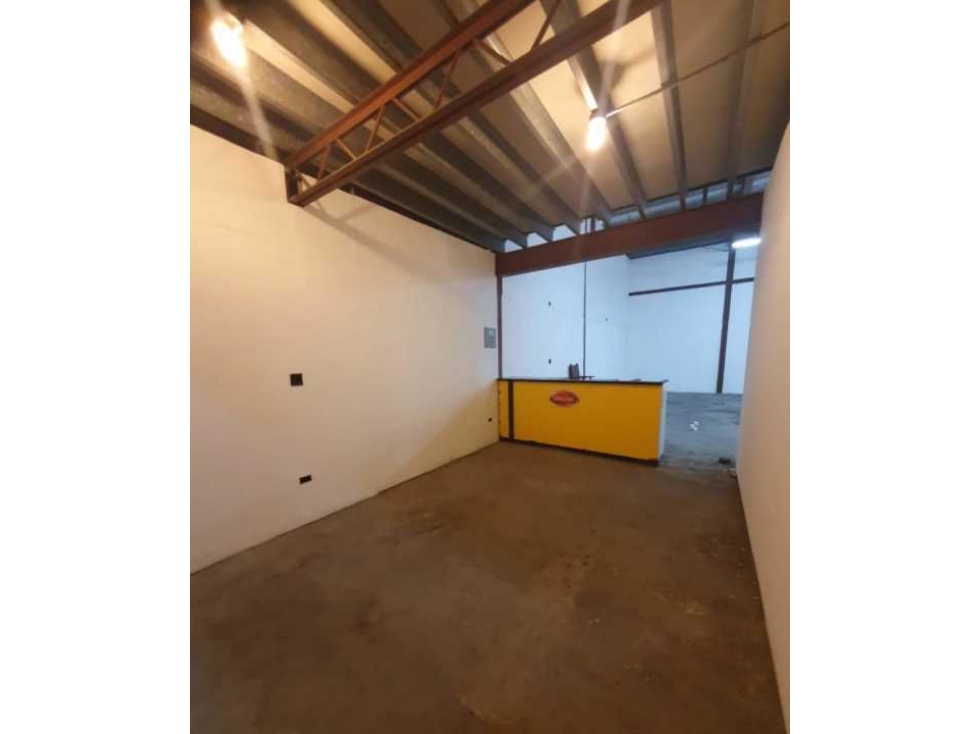 BODEGA DE 140 M2 EL INGENIO — foto 3