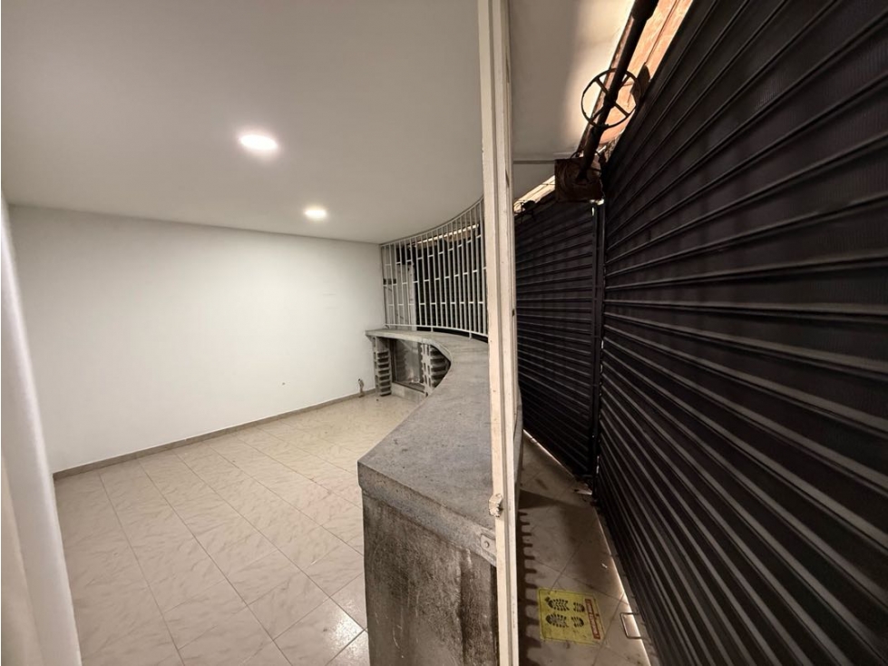 BODEGA DISPONIBLE PARA ARRIENDO EN ENVIGADO - 4