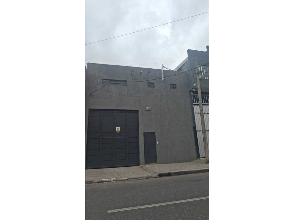 Bodega en VENTA 12 de octubre