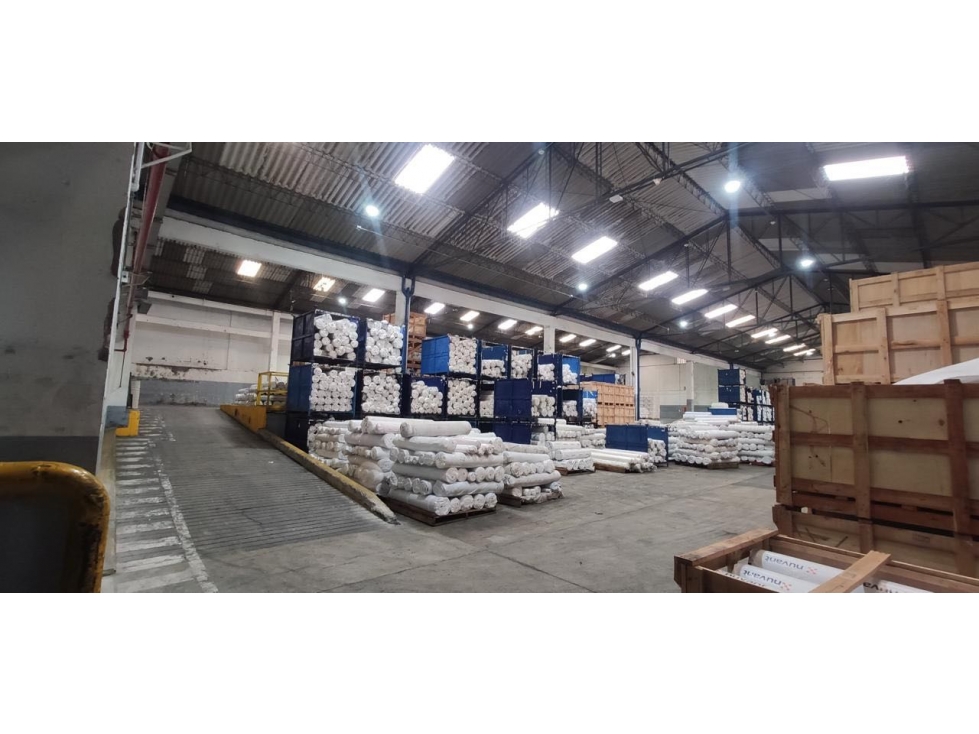 Bodega en Arriendo - 4