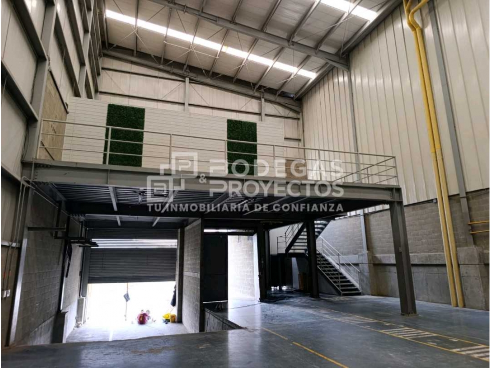 BODEGA EN ARRIENDO COPACABANA - 6