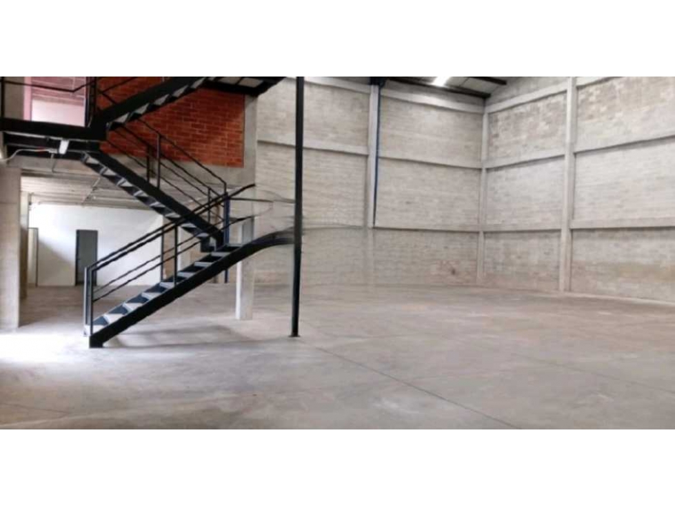BODEGA EN ARRIENDO EN GIRARDOTA. - 4