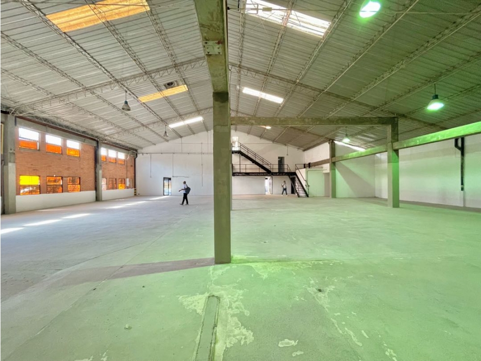 BODEGA EN ARRIENDO EN MEDELLÍN-AGUACATALA — foto 5