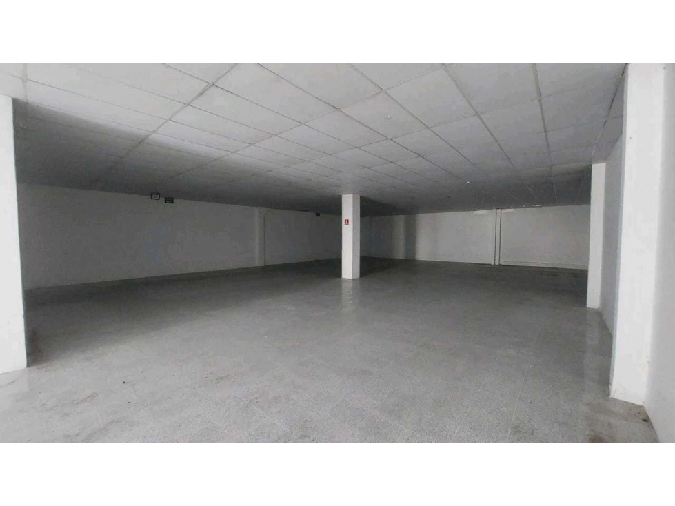 Bodega en arriendo jardines Envigado — foto 2