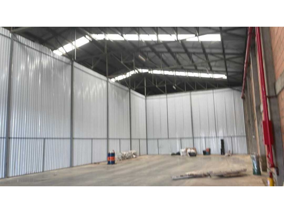 Bodega en Arriendo Madrid 687M² - 5