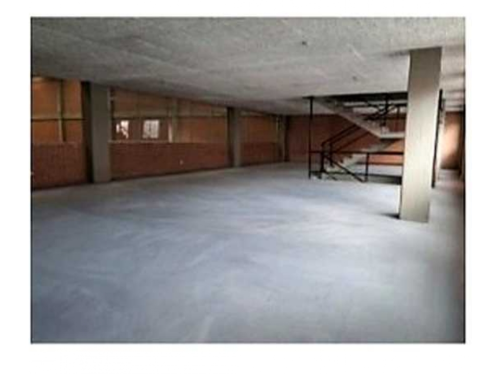 BODEGA EN ARRIENDO | MONTEVIDEO | TRIPLE ALTURA 1094 m² - 6