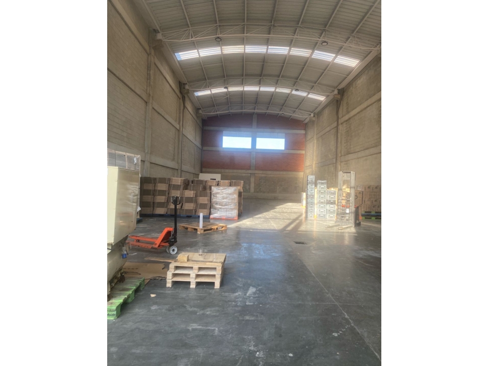 Bodega en arriendo Río.Negro.