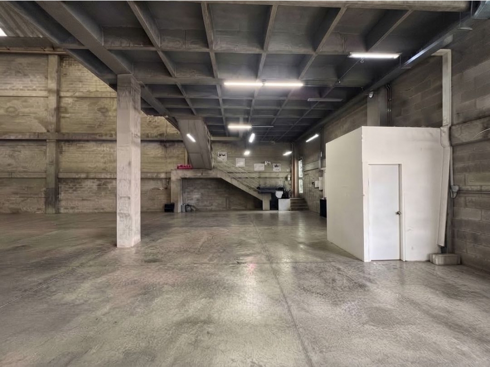 Bodega en arriendo sabaneta - 3