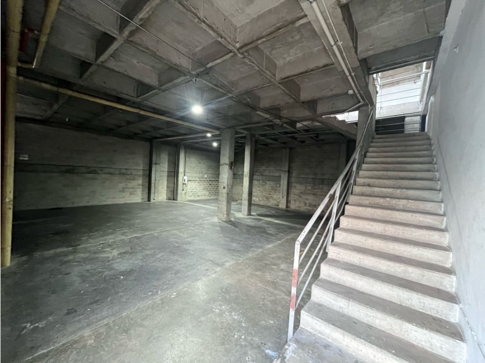 Bodega en arriendo sabaneta - 1