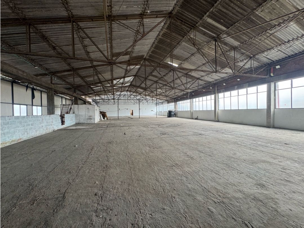 Bodega en arriendo sector barrio Colombia — foto 4