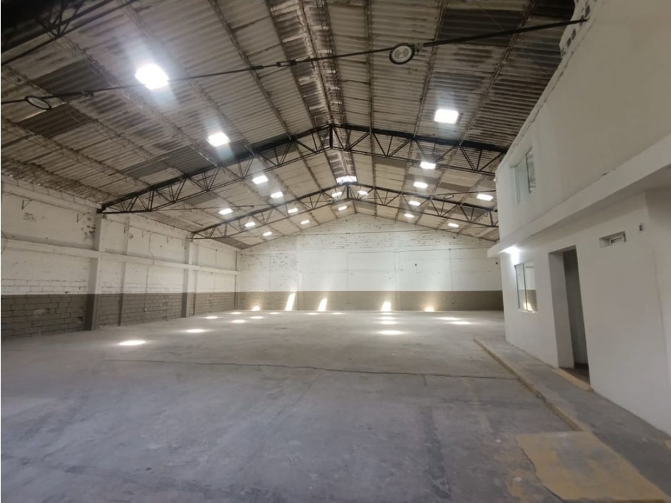 Bodega en Arriendo sector guayabal.