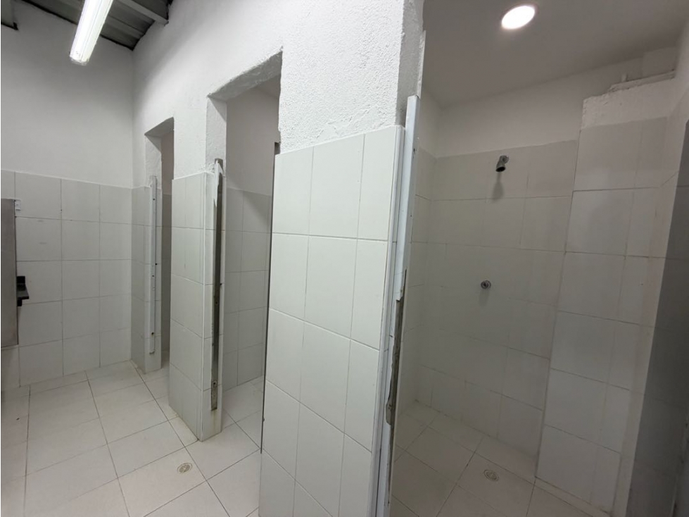 BODEGA EN ARRIENDO VARIANTE DE CALDAS - 3