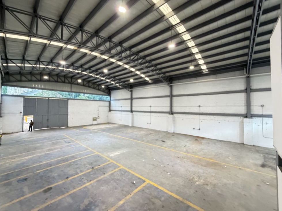 BODEGA EN ARRIENDO VIA CALDAS - 2
