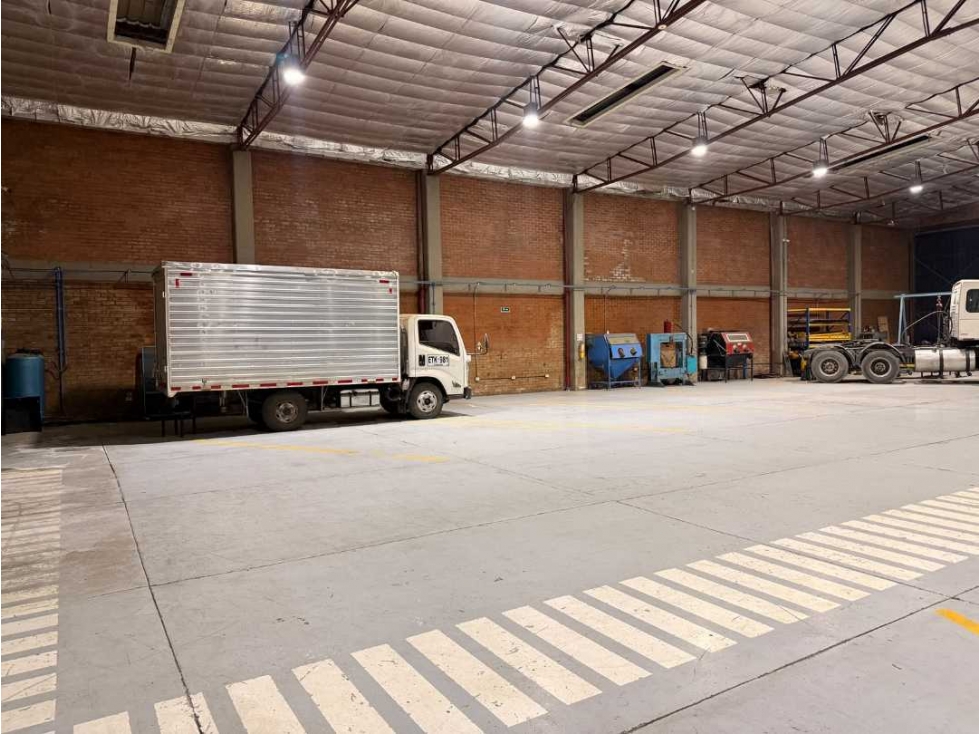 Vendo Bodega en Cencar de 1.300 M2 - Yumbo 10485791 - 2