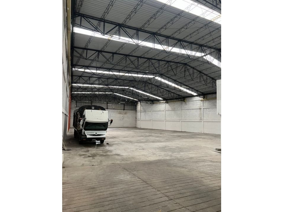 BODEGA EN PARQUE EMPRESARIAL GUARNE - 1