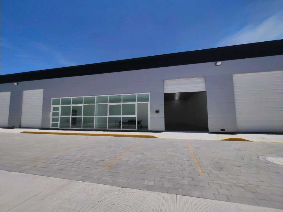 Bodega en Renta 220m2 Europark III - 3