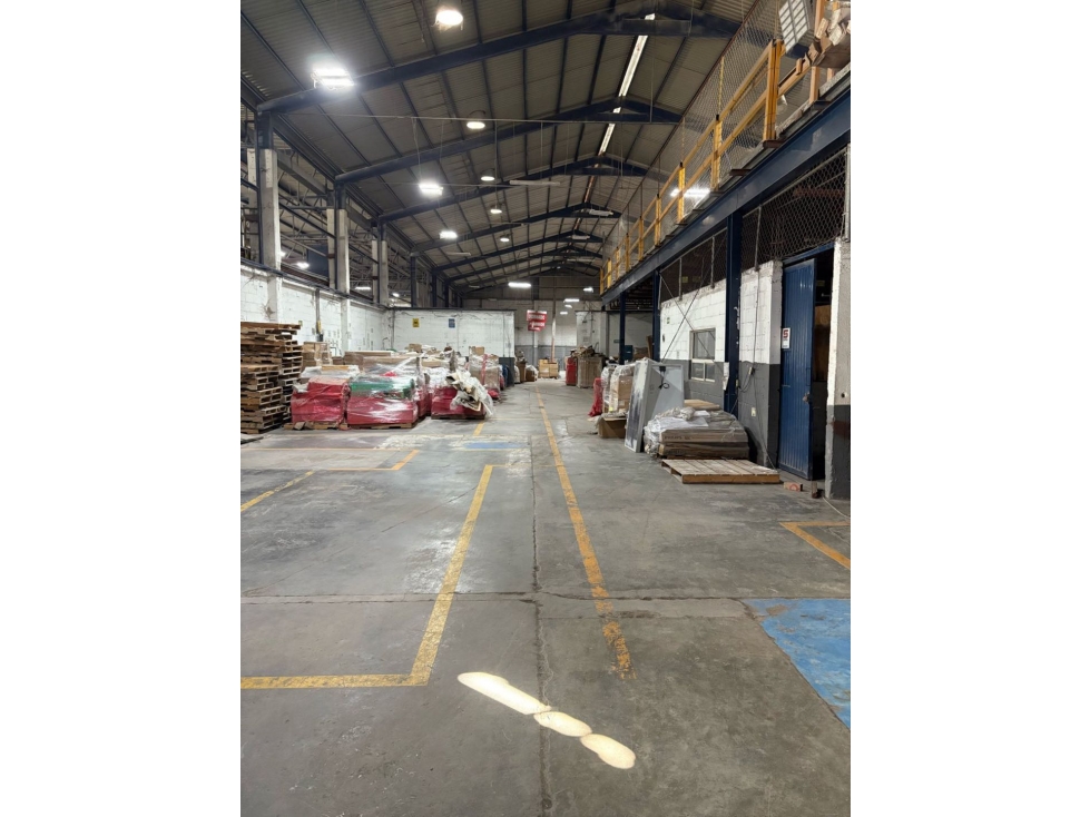 BODEGA EN RENTA 3200M2 SOBRE LIBRAMIENTO - 3