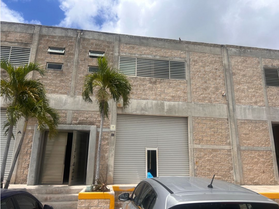 Bodega en renta 350m2 Colosio - Cancún - 1