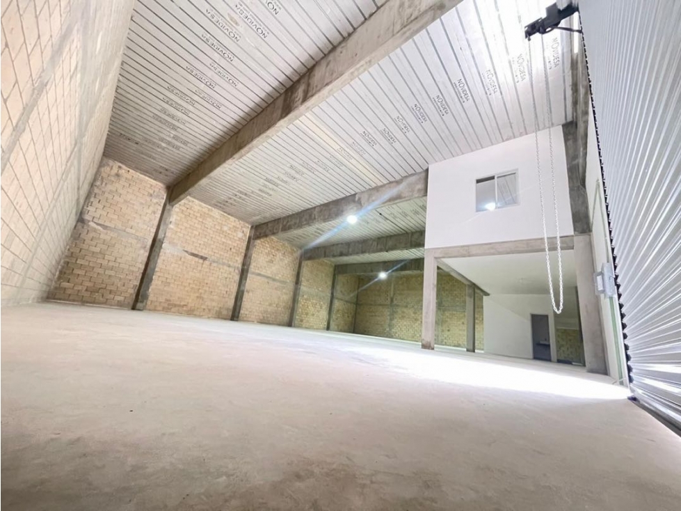 BODEGA EN RENTA CANCÚN CON CAMARA FRIA 465M2 X AV COLOSIO — foto 2