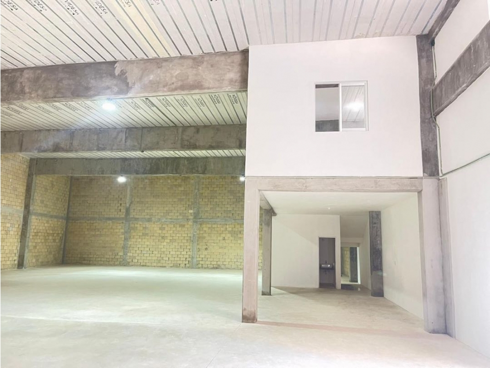 BODEGA EN RENTA CANCÚN CON CAMARA FRIA 465M2 X AV COLOSIO — foto 3