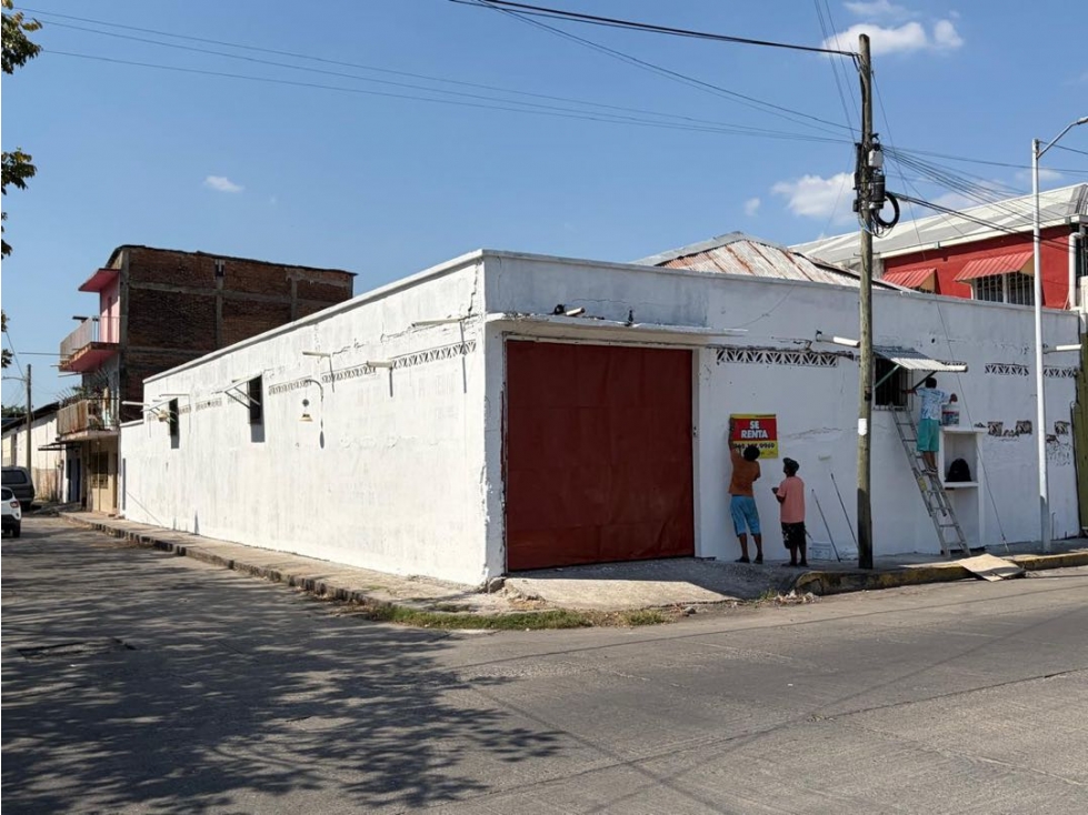 BODEGA EN RENTA EN 3A AV SUR TAPACHULA - 1