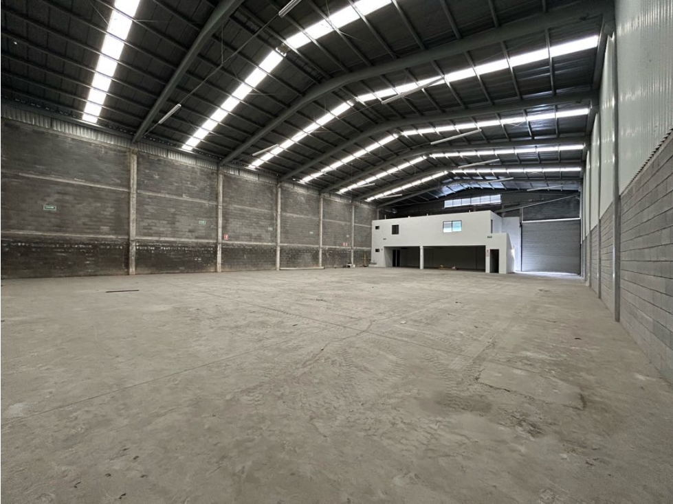 Bodega en renta en Apodaca Nuevo Leon ( Ave. Miguel Aleman) - 1