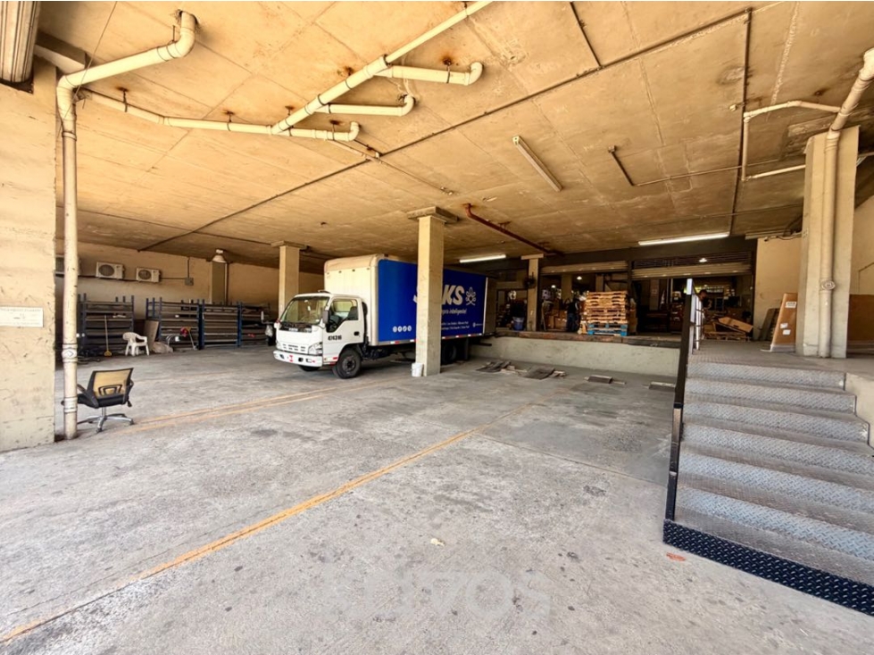 BODEGA CERCANA AL PUERTO BALBOA - SE VENDE — foto 3