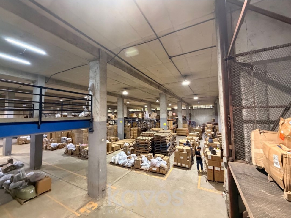 BODEGA CERCANA AL PUERTO BALBOA - SE VENDE — foto 2
