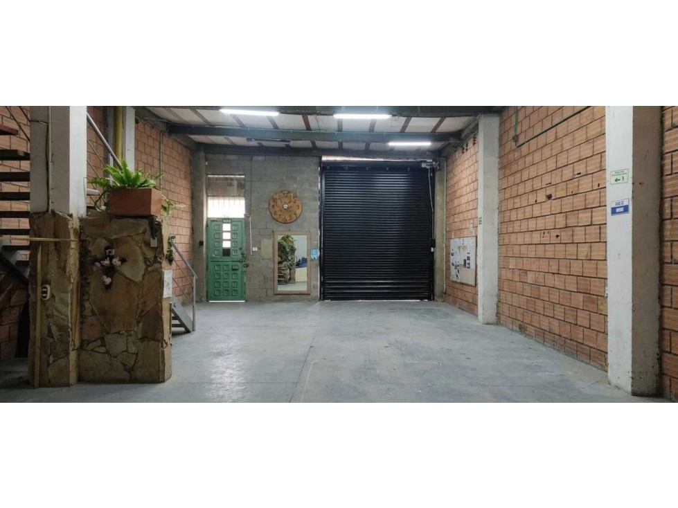 BODEGA EN VENTA BOYACA REAL960M² - 3