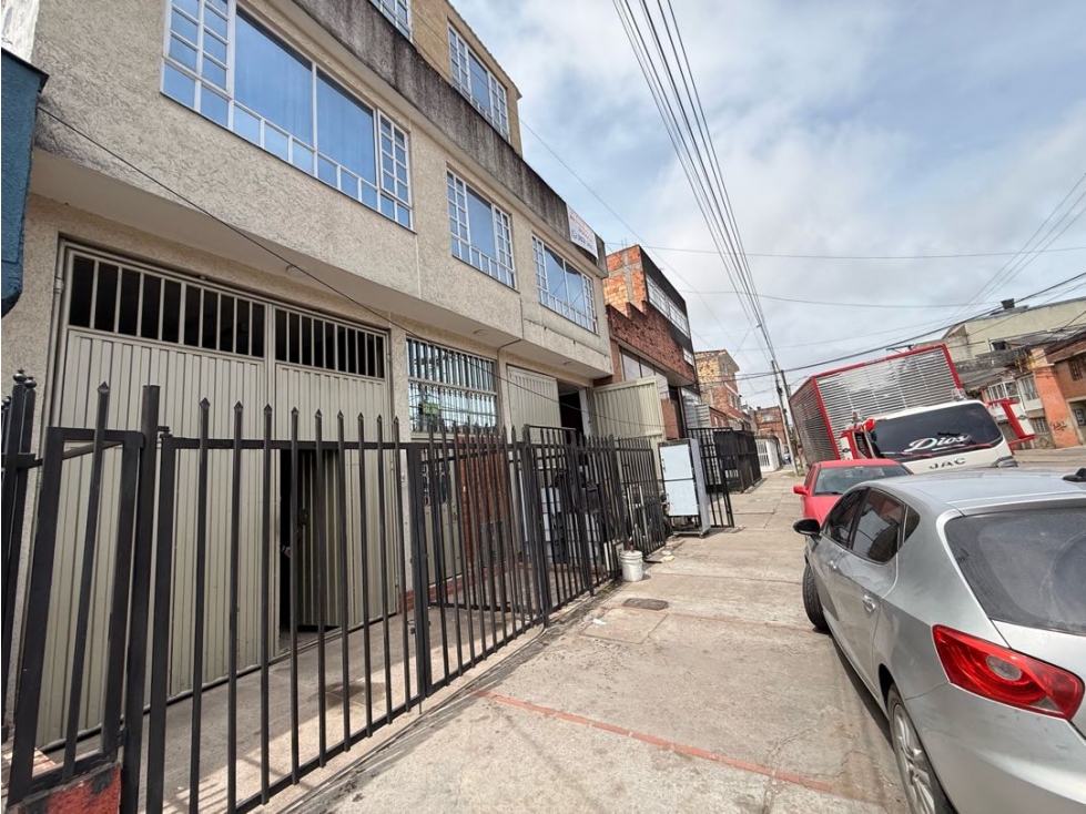 BODEGA EN VENTA DOBLE ALTURA CARVAJAL BOGOTA SUR 350M2 — foto 4