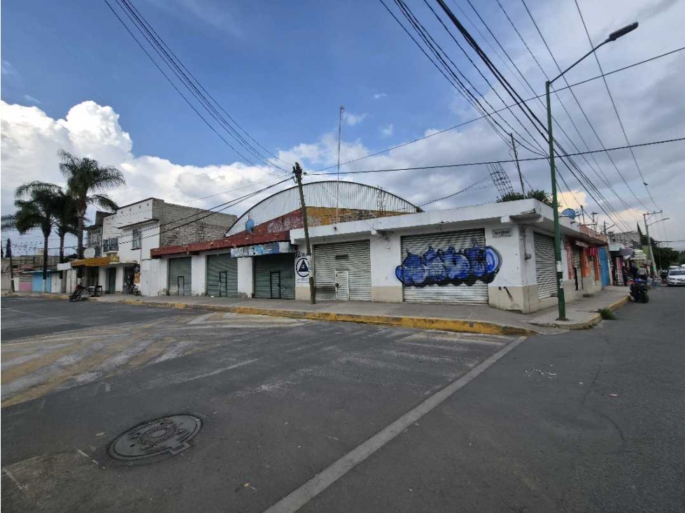 BODEGA EN VENTA EN CHALCO ESTADO DE MÉXICO CON CASA Y 10 LOCALES - 2