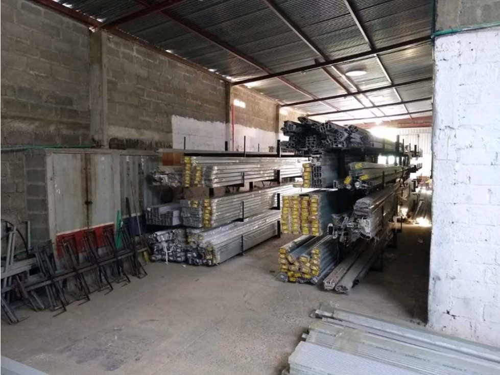 Bodega en venta en el barrio Sucre - 4