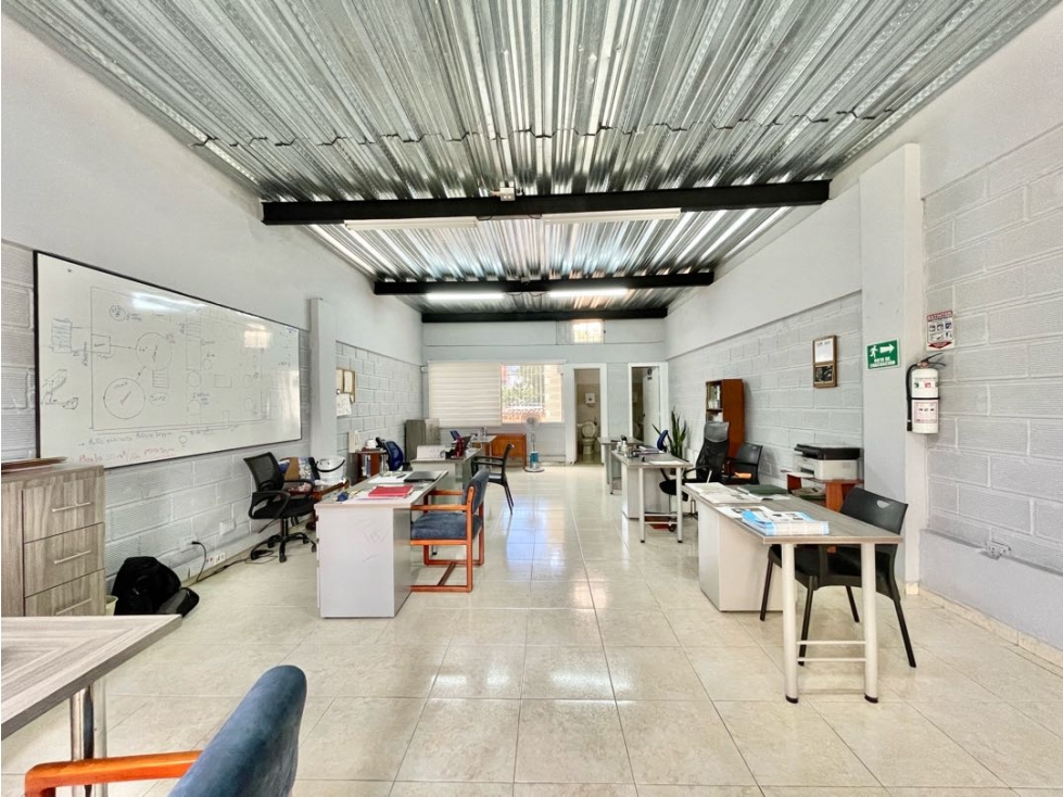 BODEGA EN VENTA EN EL CENTRO DE MEDELLÍN